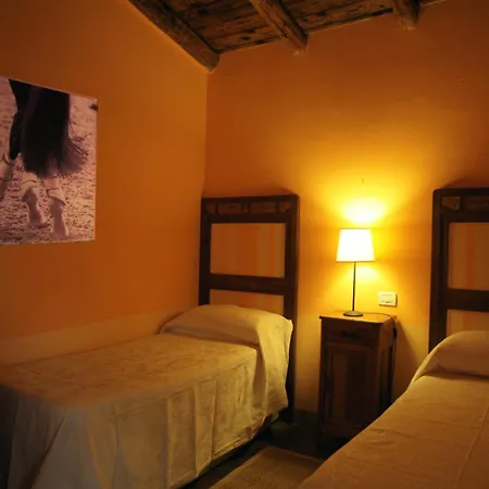 Κατάλυμα σε φάρμα Societa Agricola Le La Dondina