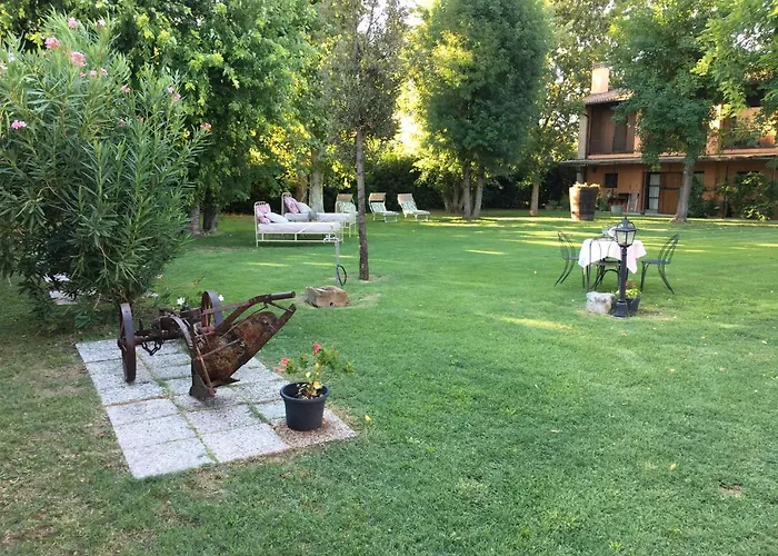 Κατάλυμα σε φάρμα Societa Agricola Le La Dondina