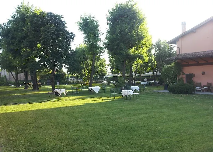 Societa Agricola Le La Dondina Κατάλυμα σε φάρμα *